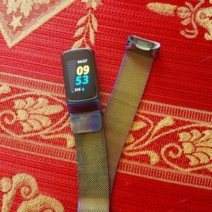 FitBit Charge 5
